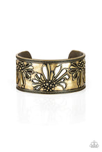 Load image into Gallery viewer, Paparazzi Where The WILDFLOWERS Are - Brass Bracelet
