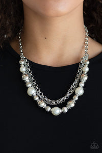 Paparazzi 5th Avenue Romance - White Necklace