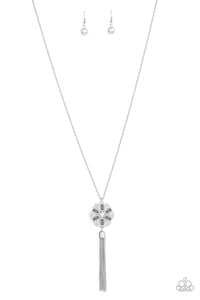 Paparazzi Fine Florals - Silver Necklace