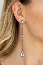 Load image into Gallery viewer, Paparazzi When It REIGNS - Black Earring
