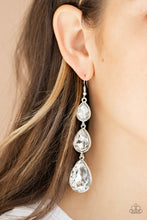 Load image into Gallery viewer, Paparazzi Metro Momentum - White Earrings
