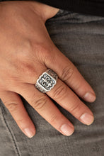 Load image into Gallery viewer, Paparazzi Fiercely Fleur-De-Lis - Silver Ring
