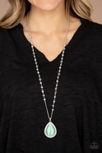 Load image into Gallery viewer, Paparazzi Fashion Flaunt - Green Necklace
