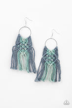 Load image into Gallery viewer, Macrame Rainbow - Blue
