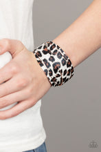 Load image into Gallery viewer, Paparazzi Hey GRRirl - White Bracelet
