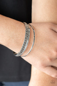 Paparazzi Flawless Flaunter - Silver Bracelet