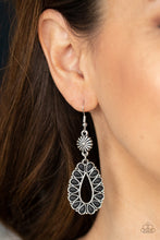 Load image into Gallery viewer, Paparazzi Stone Orchard - Black Earring
