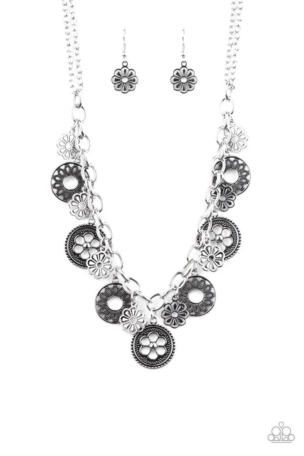 Paparazzi Meadow Masquerade - Silver Necklace