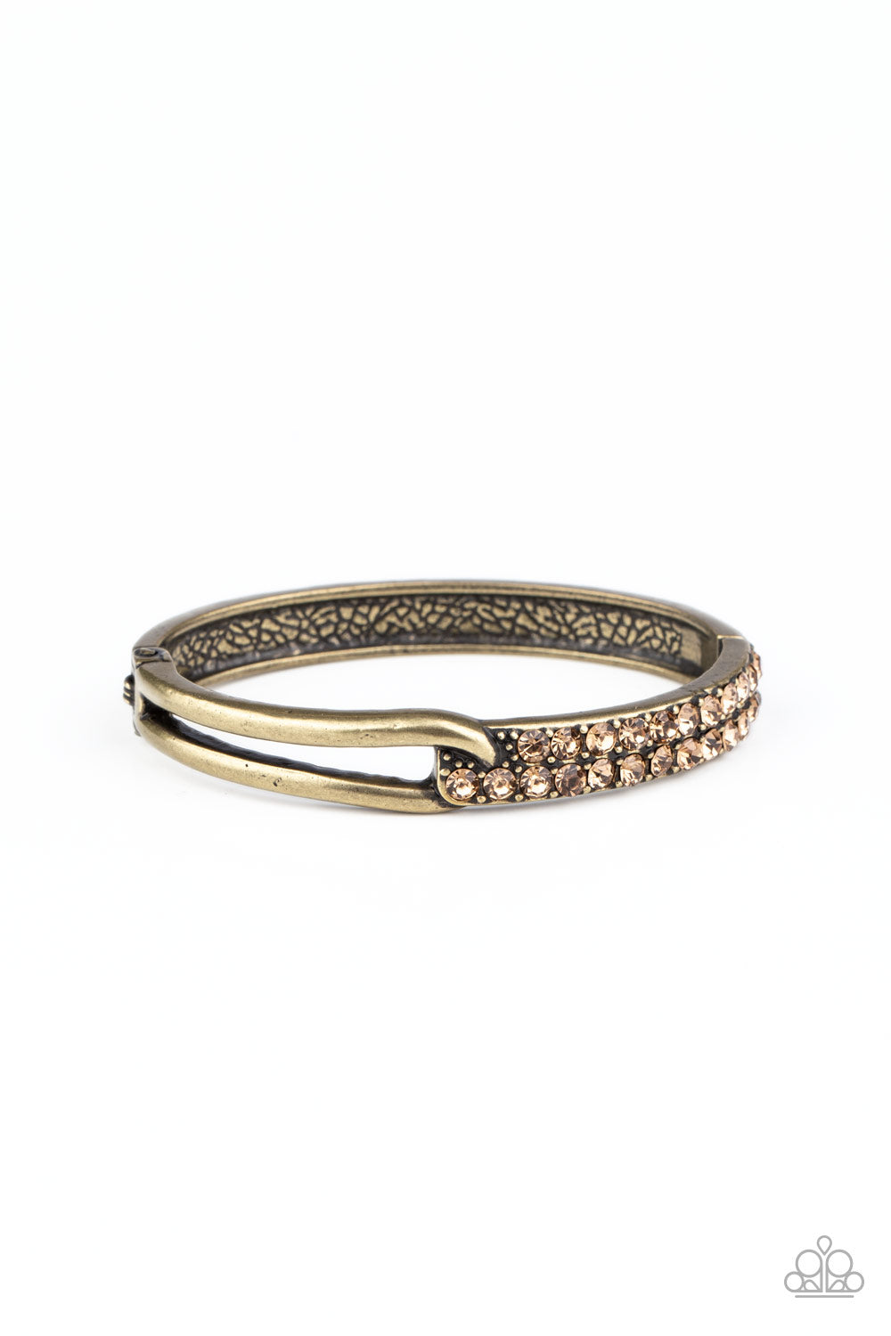 Paparazzi Freeze! - Brass Bracelet