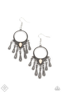 Paparazzi Ranger Rhythm - White Earrings