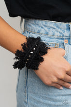 Load image into Gallery viewer, Paparazzi Homespun Hardware - Black Bracelet
