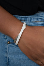 Load image into Gallery viewer, Paparazzi HAUTE On The Trail - White Bracelet

