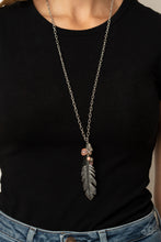 Load image into Gallery viewer, Feather Flair - Pink
