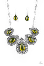 Load image into Gallery viewer, Paparazzi Opal Auras - Green Necklace
