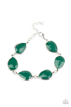 Load image into Gallery viewer, Paparazzi REIGNy Days - Green Bracelet
