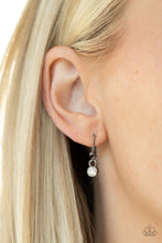 Load image into Gallery viewer, Paparazzi Extra Enticing - Black Necklace

