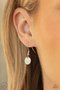 Paparazzi Dont Get Bent Out Of Shape - Silver Necklace