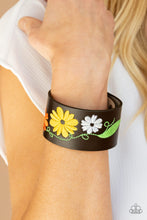 Load image into Gallery viewer, Paparazzi Western Eden - Yellow
