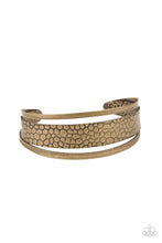 Load image into Gallery viewer, Paparazzi Jungle Jingle - Brass
