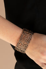 Load image into Gallery viewer, Paparazzi Verdantly Vintage - Copper Bracelet
