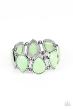 Load image into Gallery viewer, Paparazzi Flamboyant Tease - Green Bracelet
