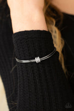 Load image into Gallery viewer, Paparazzi Roll Out The Rhinestones - Black
