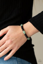 Load image into Gallery viewer, Paparazzi Unity - Green Bracelet
