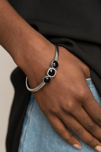 Paparazzi Royal Demands - Black Bracelet