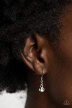 Load image into Gallery viewer, Paparazzi What GLOWS Up - Blue Necklace
