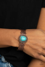 Load image into Gallery viewer, Paparazzi Oceanic Oracle - Copper Bracelet
