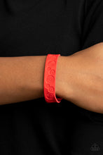 Load image into Gallery viewer, Paparazzi Follow The Wildflowers - Red Bracelet
