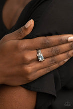 Load image into Gallery viewer, Paparazzi ROYAL Till The End - Blue Ring
