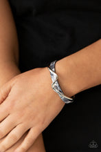 Load image into Gallery viewer, Paparazzi Craveable Curves - Silver Bracelet
