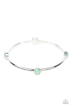 Load image into Gallery viewer, Paparazzi Gleam-Getter - Green Bracelet
