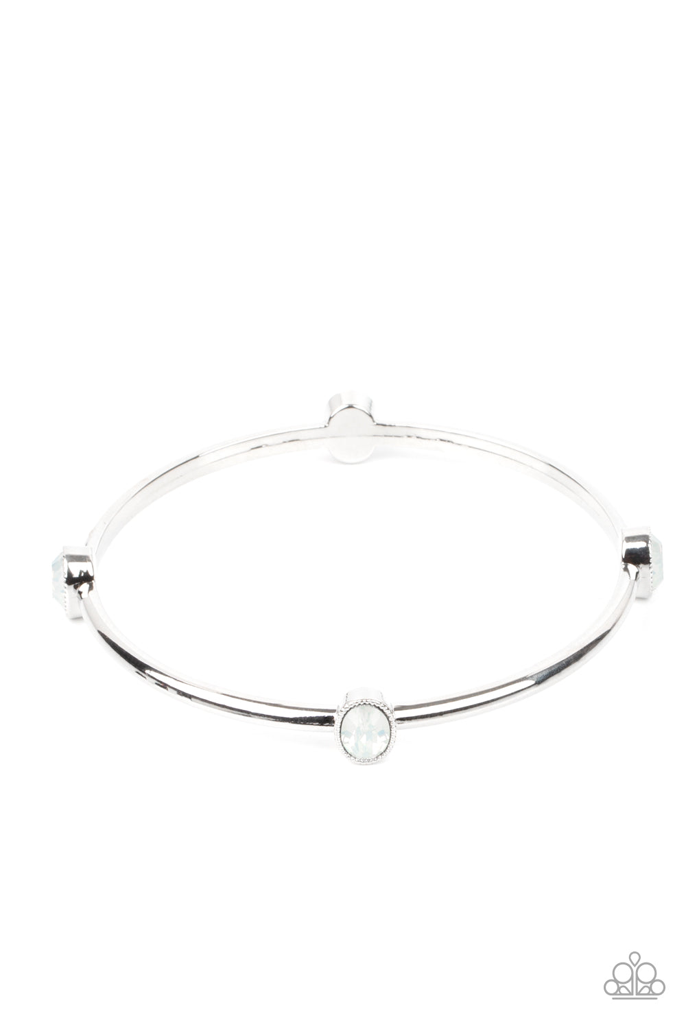 Paparazzi Gleam-Getter - White Bracelet