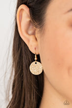 Load image into Gallery viewer, Paparazzi Gallery Guru - Gold Necklace
