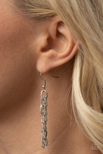 Load image into Gallery viewer, Paparazzi Chain of Champions - Silver
