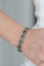 Load image into Gallery viewer, Paparazzi Trés Magnifique - Green
