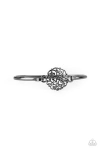 Paparazzi Filigree Fiesta - Black Bracelet