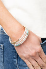 Load image into Gallery viewer, Paparazzi Infinitely Dreamy - Gold Bracelet
