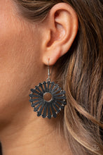 Load image into Gallery viewer, Paparazzi SPOKE Too Soon - Black Earring
