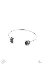 Load image into Gallery viewer, Paparazzi Dont BEAD Jealous - Black Bracelet
