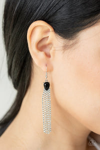 Paparazzi Drop-Dead Dainty - Black Earring