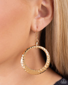 Paparazzi Gallery Gear - Gold Earrings