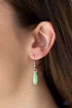 Load image into Gallery viewer, Paparazzi DROPLET Like Its Hot - Green Necklace
