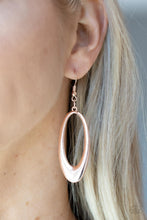 Load image into Gallery viewer, Paparazzi OVAL The Hill - Rose Gold Earring
