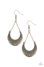 Load image into Gallery viewer, Paparazzi All in the PASTURE - Brass Earring
