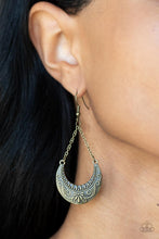 Load image into Gallery viewer, Paparazzi All in the PASTURE - Brass Earring
