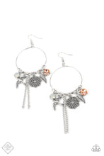 Load image into Gallery viewer, Paparazzi TWEET Dreams - White Earring
