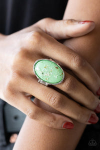 Paparazzi Glittery With Envy - Green Ring